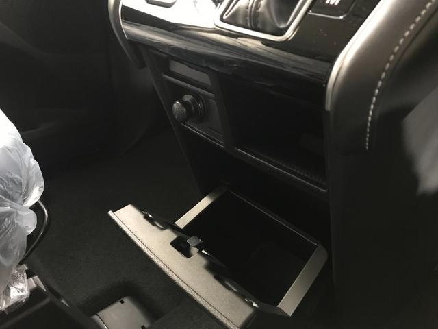 デリカD:5 シャモニー 登録済未使用車 マルチアラウンドビュー 衝突軽減ブレーキ レーダークルーズコントロール 車線逸脱警報システム 両側電動スライドドア 電動サイドステップレス オートマチックハイビーム(55枚目)