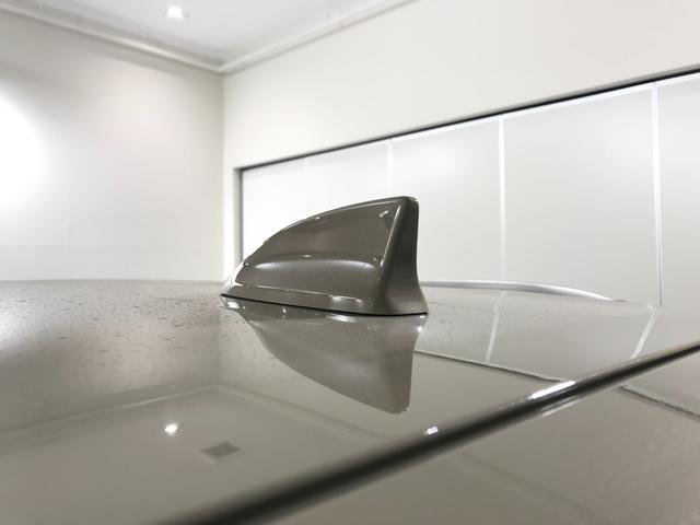 フリード e:HEVクロスター 登録済未使用車 マルチビュー シートヒーター アダプティブクルーズ 後席サーキュレーター 衝突軽減ブレーキ 両側電動スライドドア 6人乗り 純正アルミ ホンダセンシング ブラインドスポット(18枚目)