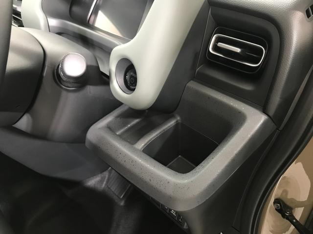 フリード e:HEVクロスター 登録済未使用車 マルチビュー シートヒーター アダプティブクルーズ 後席サーキュレーター 衝突軽減ブレーキ 両側電動スライドドア 6人乗り 純正アルミ ホンダセンシング ブラインドスポット(42枚目)