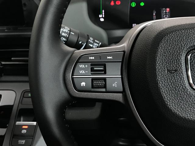 フリード e:HEVクロスター 登録済未使用車 マルチビュー シートヒーター アダプティブクルーズ 後席サーキュレーター 衝突軽減ブレーキ 両側電動スライドドア 6人乗り 純正アルミ ホンダセンシング ブラインドスポット(51枚目)