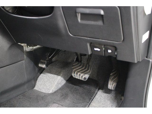 セレナ ハイウェイスター　Ｖセレクション　純正９型ナビゲーション　フリップダウンモニター　ドライブレコーダー　衝突軽減ブレーキ　車線逸脱警報システム　両側電動スライドドア　ハンズフリードア　純正アルミホイール　クルーズコントロール（46枚目）