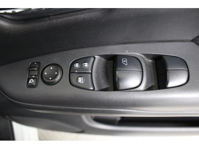 セレナ ハイウェイスター　Ｖセレクション　純正９型ナビゲーション　フリップダウンモニター　アラウンドビューモニター　衝突軽減ブレーキ　車線逸脱警報システム　両側電動スライドドア　ハンズフリードア　純正アルミホイール　クルーズコントロール（26枚目）
