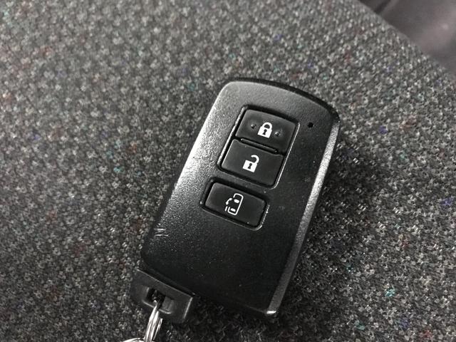 シエンタ ハイブリッドX 純正メモリーナビゲーション ETC バックモニター ドライブレコーダー スマートキー オートエアコン 両側スライドドア 片側電動ドア 衝突軽減ブレーキ 車線逸脱警報システム 7人乗り仕様 HYBRID(38枚目)