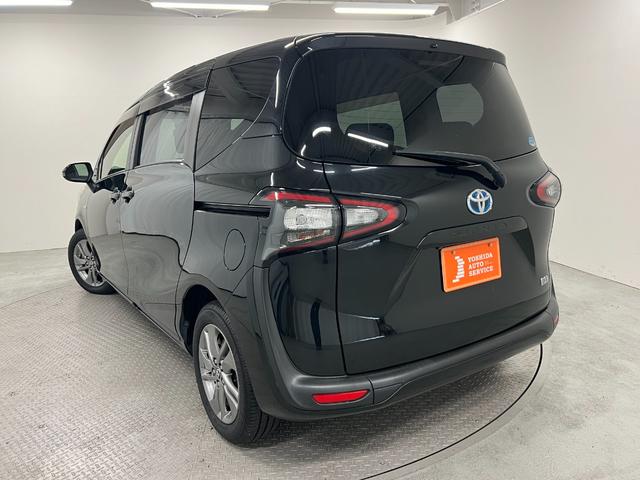 シエンタ ハイブリッドG 純正メモリーナビ ETC バックモニター 前後ドライブレコーダー 衝突軽減ブレーキ 車線逸脱警報 オートライト LEDライト 純正アルミホイール 両側電動スライドドア 7人乗り仕様 HYBRID(6枚目)