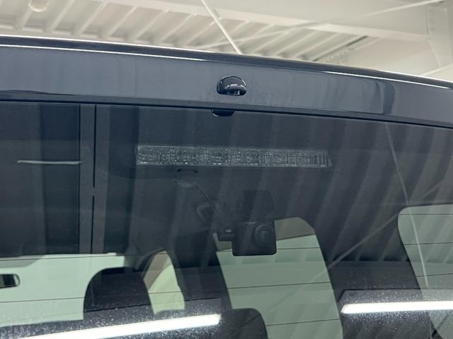 シエンタ ハイブリッドG 純正メモリーナビ ETC バックモニター 前後ドライブレコーダー 衝突軽減ブレーキ 車線逸脱警報 オートライト LEDライト 純正アルミホイール 両側電動スライドドア 7人乗り仕様 HYBRID(24枚目)