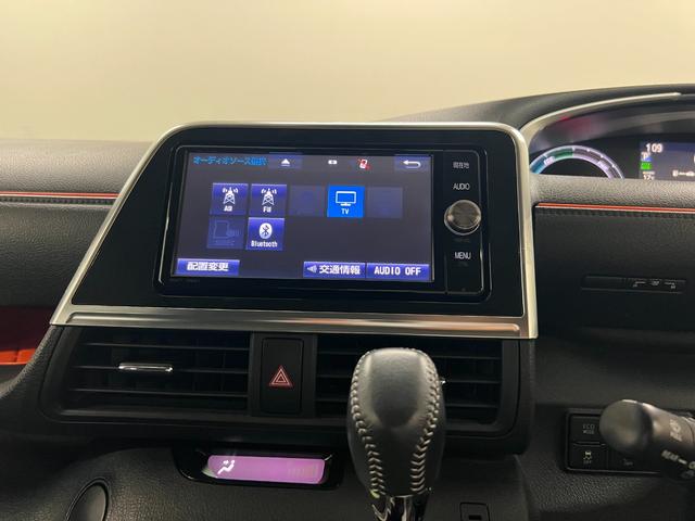 シエンタ ハイブリッドG 純正メモリーナビ ETC バックモニター 前後ドライブレコーダー 衝突軽減ブレーキ 車線逸脱警報 オートライト LEDライト 純正アルミホイール 両側電動スライドドア 7人乗り仕様 HYBRID(50枚目)