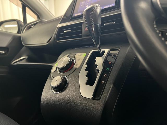 シエンタ ハイブリッドG 純正メモリーナビ ETC バックモニター 前後ドライブレコーダー 衝突軽減ブレーキ 車線逸脱警報 オートライト LEDライト 純正アルミホイール 両側電動スライドドア 7人乗り仕様 HYBRID(54枚目)