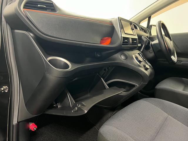 シエンタ ハイブリッドG 純正メモリーナビ ETC バックモニター 前後ドライブレコーダー 衝突軽減ブレーキ 車線逸脱警報 オートライト LEDライト 純正アルミホイール 両側電動スライドドア 7人乗り仕様 HYBRID(61枚目)