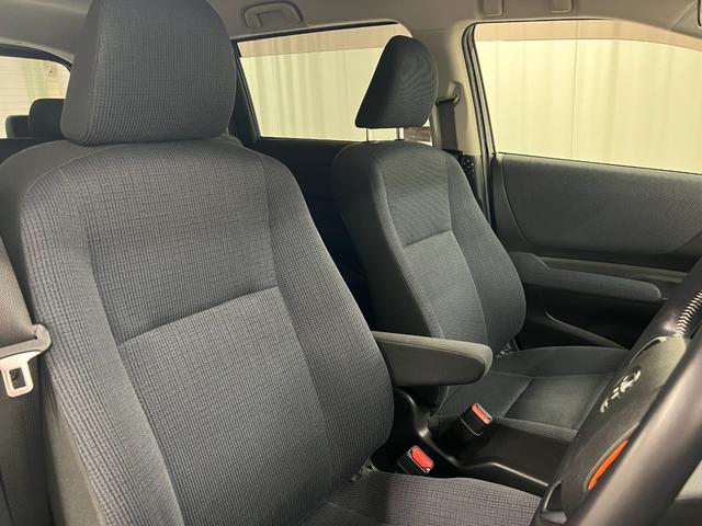 シエンタ ハイブリッドG 純正メモリーナビ ETC バックモニター 前後ドライブレコーダー 衝突軽減ブレーキ 車線逸脱警報 オートライト LEDライト 純正アルミホイール 両側電動スライドドア 7人乗り仕様 HYBRID(68枚目)