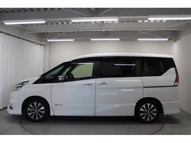 セレナ ハイウェイスターＧ　社外メモリーナビゲーション　フリップダウンモニター　アラウンドビューモニター　衝突軽減ブレーキ　車線逸脱警報システム　クルーズコントロール　ＥＴＣ　ＬＥＤライト　両側電動スライドドア（11枚目）