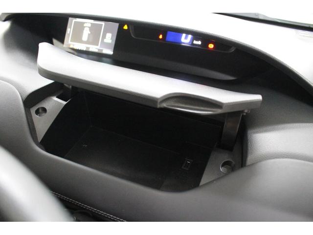 セレナ ハイウェイスターＧ　社外メモリーナビゲーション　フリップダウンモニター　アラウンドビューモニター　衝突軽減ブレーキ　車線逸脱警報システム　クルーズコントロール　ＥＴＣ　ＬＥＤライト　両側電動スライドドア（40枚目）