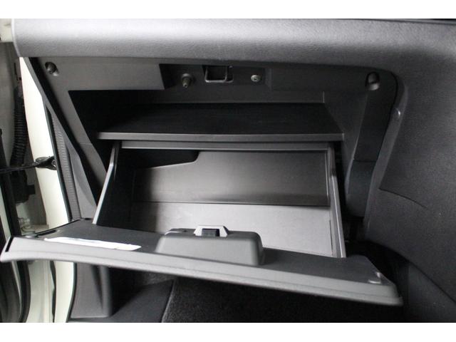 セレナ ハイウェイスターＧ　社外メモリーナビゲーション　フリップダウンモニター　アラウンドビューモニター　衝突軽減ブレーキ　車線逸脱警報システム　クルーズコントロール　ＥＴＣ　ＬＥＤライト　両側電動スライドドア（78枚目）