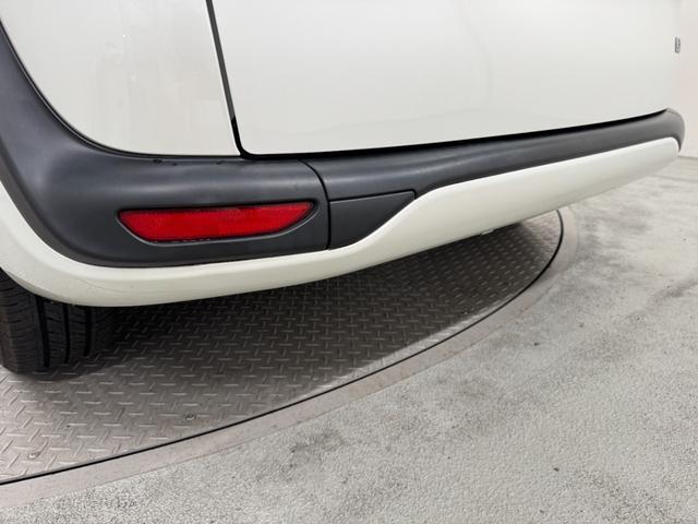 シエンタ ハイブリッドＧ　クエロ　純正メモリーナビゲーション　ＥＴＣ　バックモニター　ドライブレコーダー　運転席助手席シートヒーター　ＬＥＤライト　衝突軽減ブレーキ　車線逸脱警報システム　オートライト　両側電動スライドドア（24枚目）