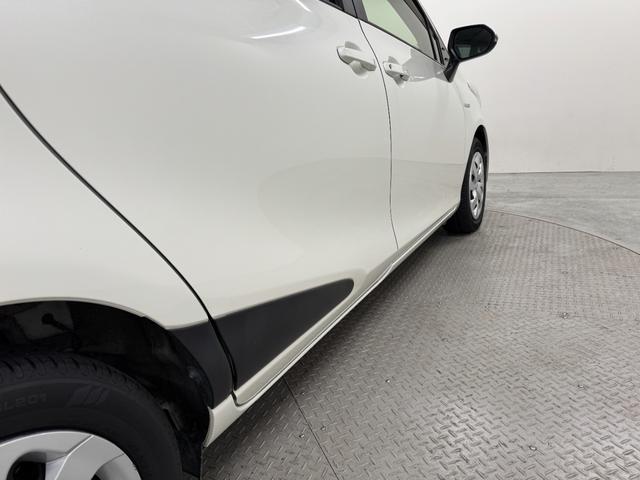 シエンタ ハイブリッドＧ　クエロ　純正メモリーナビゲーション　ＥＴＣ　バックモニター　ドライブレコーダー　運転席助手席シートヒーター　ＬＥＤライト　衝突軽減ブレーキ　車線逸脱警報システム　オートライト　両側電動スライドドア（26枚目）