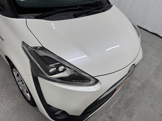 シエンタ ハイブリッドＧ　クエロ　純正メモリーナビゲーション　ＥＴＣ　バックモニター　ドライブレコーダー　運転席助手席シートヒーター　ＬＥＤライト　衝突軽減ブレーキ　車線逸脱警報システム　オートライト　両側電動スライドドア（30枚目）