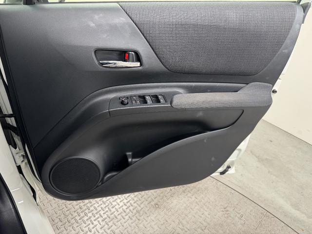 シエンタ ハイブリッドＧ　クエロ　純正メモリーナビゲーション　ＥＴＣ　バックモニター　ドライブレコーダー　運転席助手席シートヒーター　ＬＥＤライト　衝突軽減ブレーキ　車線逸脱警報システム　オートライト　両側電動スライドドア（54枚目）