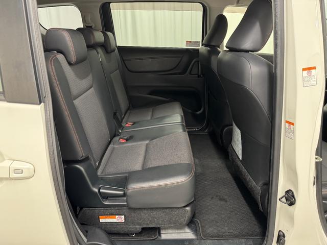 シエンタ ハイブリッドＧ　クエロ　純正メモリーナビゲーション　ＥＴＣ　バックモニター　ドライブレコーダー　運転席助手席シートヒーター　ＬＥＤライト　衝突軽減ブレーキ　車線逸脱警報システム　オートライト　両側電動スライドドア（61枚目）