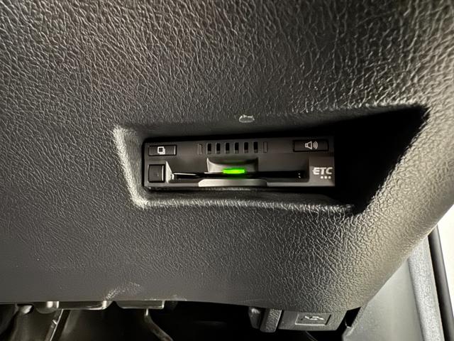 シエンタ ハイブリッドＧ　クエロ　純正メモリーナビゲーション　ＥＴＣ　バックモニター　ドライブレコーダー　運転席助手席シートヒーター　ＬＥＤライト　衝突軽減ブレーキ　車線逸脱警報システム　オートライト　両側電動スライドドア（79枚目）