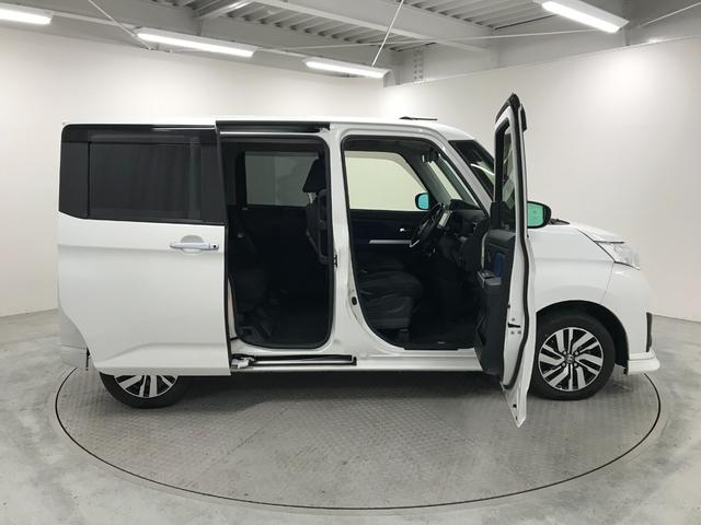 ルーミー カスタムＧ　純正９型ナビゲーション　パノラミックビューモニター　運転席助手席シートヒーター　ＥＴＣ　純正アルミホイール　ＬＥＤライト　両側電動スライドドア　衝突軽減ブレーキ　車線逸脱警報　コーナーセンサー（12枚目）