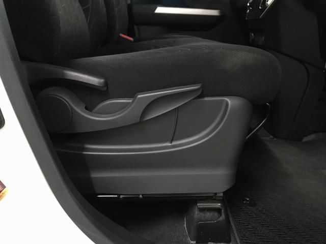 ルーミー カスタムＧ　純正９型ナビゲーション　パノラミックビューモニター　運転席助手席シートヒーター　ＥＴＣ　純正アルミホイール　ＬＥＤライト　両側電動スライドドア　衝突軽減ブレーキ　車線逸脱警報　コーナーセンサー（40枚目）