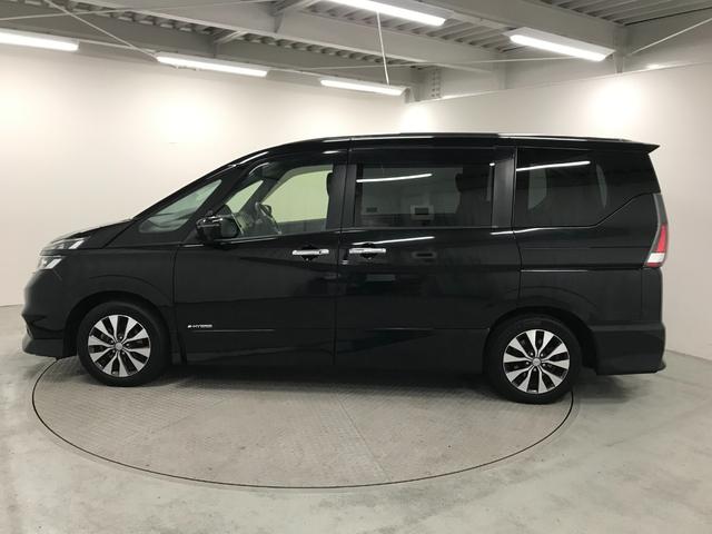 セレナ ハイウェイスター　ＶセレクションＩＩ　純正９型ナビゲーション　フリップダウンモニター　プロパイロット　スマートルームミラー　アラウンドビューモニター　ドライブレコーダー　リヤオートエアコン　アダプティブクルーズ　電子ミラー　ＥＴＣ（7枚目）