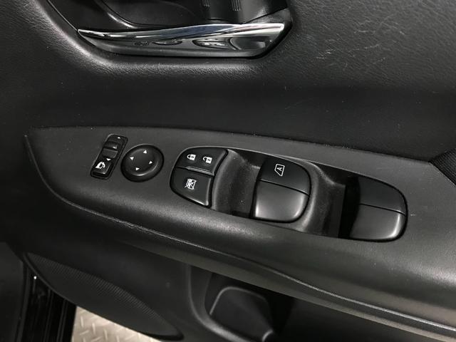 セレナ ハイウェイスター　ＶセレクションＩＩ　純正９型ナビゲーション　フリップダウンモニター　プロパイロット　スマートルームミラー　アラウンドビューモニター　ドライブレコーダー　リヤオートエアコン　アダプティブクルーズ　電子ミラー　ＥＴＣ（33枚目）