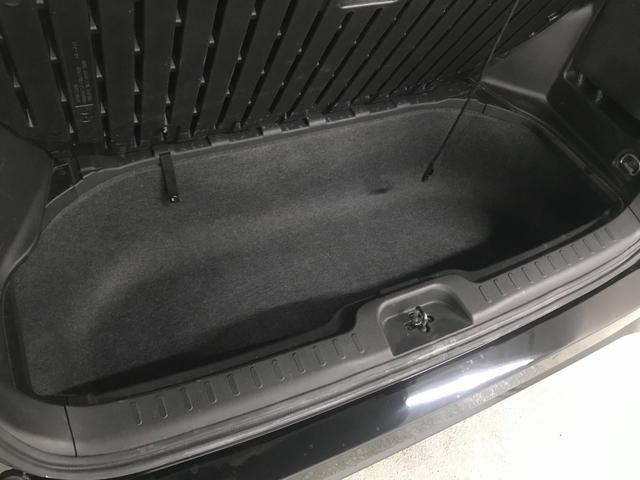 セレナ ハイウェイスター　ＶセレクションＩＩ　純正９型ナビゲーション　フリップダウンモニター　プロパイロット　スマートルームミラー　アラウンドビューモニター　ドライブレコーダー　リヤオートエアコン　アダプティブクルーズ　電子ミラー　ＥＴＣ（76枚目）