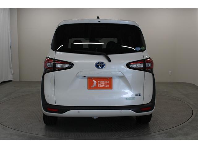 シエンタ ハイブリッドＧ　クエロ　純正メモリーナビ　パノラミックビューモニター　運転席助手席シートヒーター　ステアリングヒーター　両側電動スライドドア　ＬＥＤライト　オートライト　衝突軽減ブレーキ　車線逸脱警報　ＥＴＣ（7枚目）