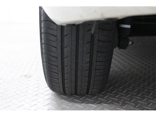 シエンタ ハイブリッドＧ　クエロ　純正メモリーナビ　パノラミックビューモニター　運転席助手席シートヒーター　ステアリングヒーター　両側電動スライドドア　ＬＥＤライト　オートライト　衝突軽減ブレーキ　車線逸脱警報　ＥＴＣ（14枚目）