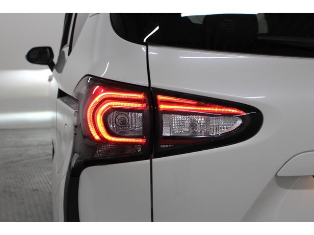 シエンタ ハイブリッドＧ　クエロ　純正メモリーナビ　パノラミックビューモニター　運転席助手席シートヒーター　ステアリングヒーター　両側電動スライドドア　ＬＥＤライト　オートライト　衝突軽減ブレーキ　車線逸脱警報　ＥＴＣ（19枚目）