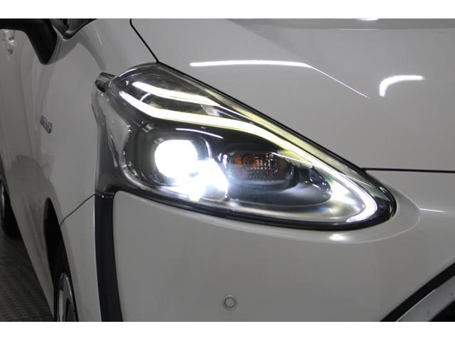 シエンタ ハイブリッドＧ　クエロ　純正メモリーナビ　パノラミックビューモニター　運転席助手席シートヒーター　ステアリングヒーター　両側電動スライドドア　ＬＥＤライト　オートライト　衝突軽減ブレーキ　車線逸脱警報　ＥＴＣ（20枚目）