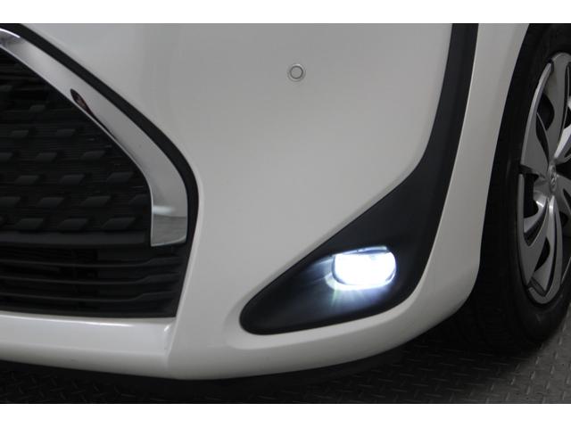 シエンタ ハイブリッドＧ　クエロ　純正メモリーナビ　パノラミックビューモニター　運転席助手席シートヒーター　ステアリングヒーター　両側電動スライドドア　ＬＥＤライト　オートライト　衝突軽減ブレーキ　車線逸脱警報　ＥＴＣ（22枚目）