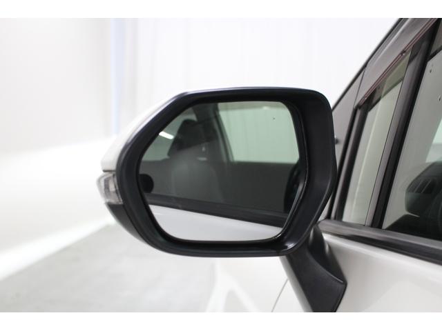 シエンタ ハイブリッドＧ　クエロ　純正メモリーナビ　パノラミックビューモニター　運転席助手席シートヒーター　ステアリングヒーター　両側電動スライドドア　ＬＥＤライト　オートライト　衝突軽減ブレーキ　車線逸脱警報　ＥＴＣ（26枚目）