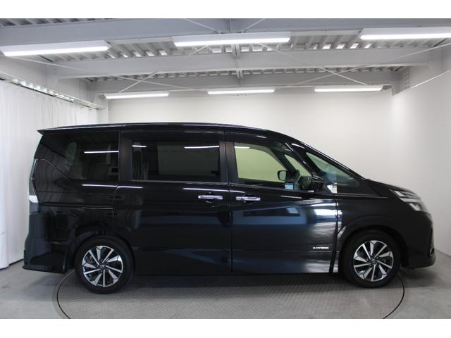 セレナ ハイウェイスターＶ　純正メモリーナビ　アラウンドビューモニター　ＥＴＣ　前後ドライブレコーダー　衝突軽減ブレーキ　車線逸脱警報システム　誤発信抑制機能　両側電動スライドドア　ＬＥＤライト　純正アルミホイール（9枚目）