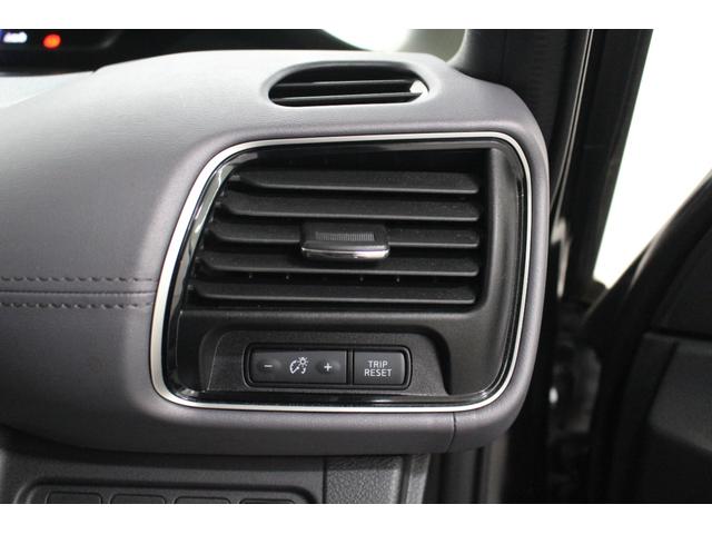 セレナ ハイウェイスターＶ　純正メモリーナビ　アラウンドビューモニター　ＥＴＣ　前後ドライブレコーダー　衝突軽減ブレーキ　車線逸脱警報システム　誤発信抑制機能　両側電動スライドドア　ＬＥＤライト　純正アルミホイール（38枚目）