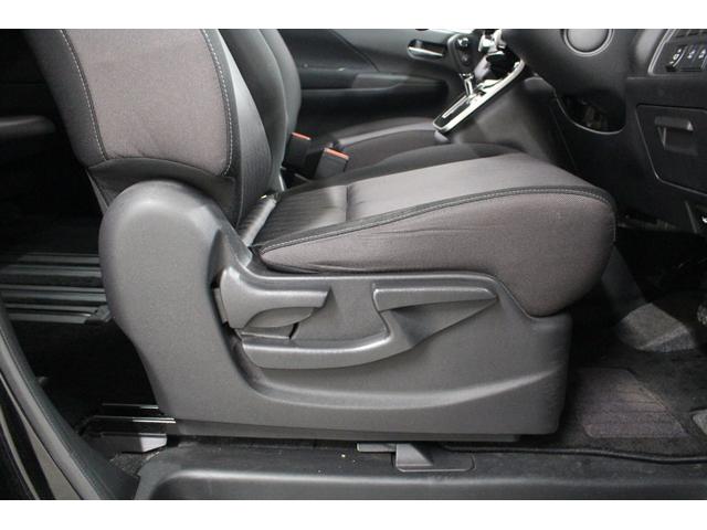 セレナ ハイウェイスターＶ　純正メモリーナビ　アラウンドビューモニター　ＥＴＣ　前後ドライブレコーダー　衝突軽減ブレーキ　車線逸脱警報システム　誤発信抑制機能　両側電動スライドドア　ＬＥＤライト　純正アルミホイール（46枚目）