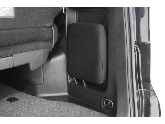 セレナ ハイウェイスターＶ　純正メモリーナビ　アラウンドビューモニター　ＥＴＣ　前後ドライブレコーダー　衝突軽減ブレーキ　車線逸脱警報システム　誤発信抑制機能　両側電動スライドドア　ＬＥＤライト　純正アルミホイール（62枚目）