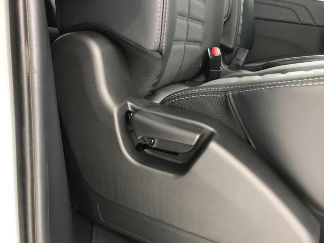 デリカD:5 シャモニー 登録済未使用車 マルチアラウンドビュー ナビ取り付けパッケージ 後席モニター取り付けパッケージ 衝突軽減ブレーキ レーダークルーズコントロール 車線逸脱警報システム サイドステップレス(69枚目)