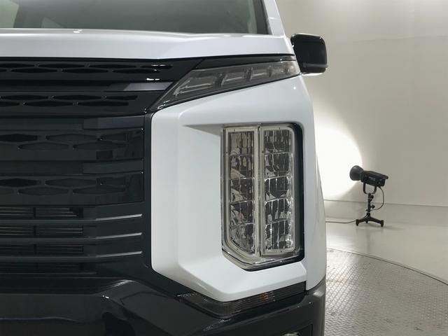 デリカＤ：５ シャモニー　登録済未使用車　マルチアラウンドビュー　ナビ取付パッケージ　後席モニター取付パッケージ　衝突軽減ブレーキ　レーダークルーズコントロール　車線逸脱警報システム　電動サイドステップレス（17枚目）