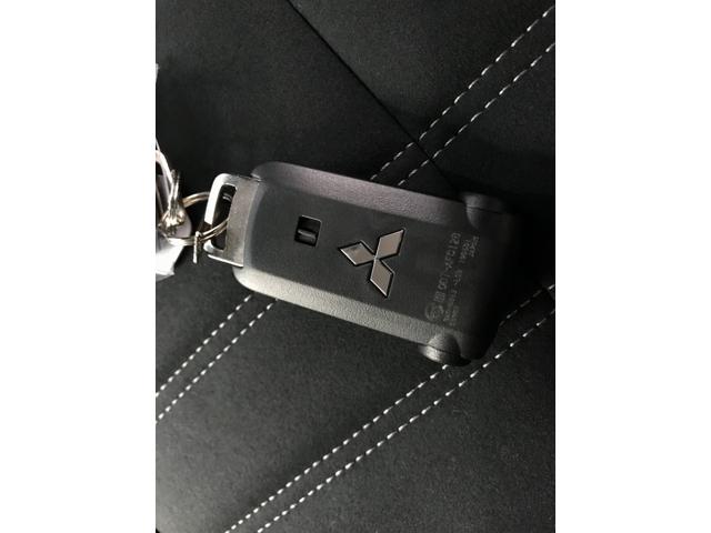 デリカＤ：５ シャモニー　登録済未使用車　マルチアラウンドビュー　ナビ取付パッケージ　後席モニター取付パッケージ　衝突軽減ブレーキ　レーダークルーズコントロール　車線逸脱警報システム　電動サイドステップレス（42枚目）