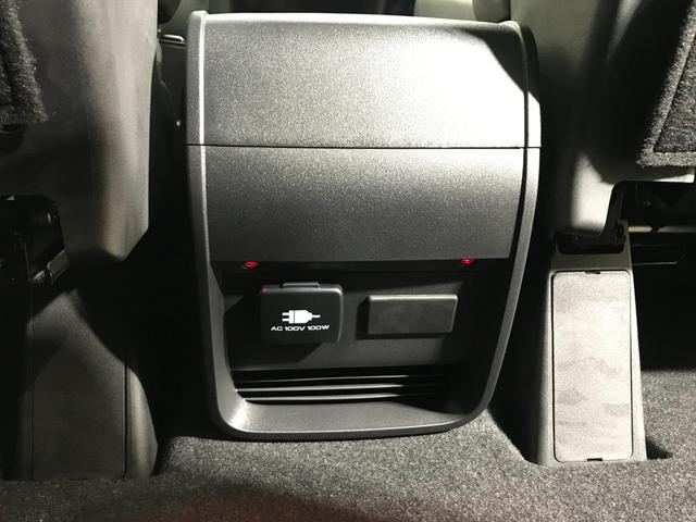 デリカＤ：５ シャモニー　登録済未使用車　マルチアラウンドビュー　ナビ取付パッケージ　後席モニター取付パッケージ　衝突軽減ブレーキ　レーダークルーズコントロール　車線逸脱警報システム　電動サイドステップレス（65枚目）