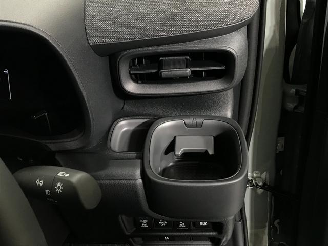 シエンタ ハイブリッドＺ　登録済未使用車　ディスプレイオーディオプラス　パノラミックビューモニター　ブラインドスポットモニター　電子パーキング　オートブレーキホールド　衝突軽減ブレーキ　レーダークルーズコントロール　両側電動（36枚目）