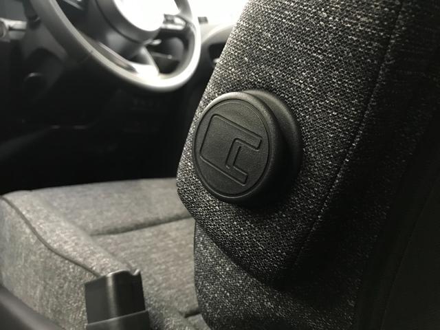 シエンタ ハイブリッドＺ　登録済未使用車　ディスプレイオーディオプラス　パノラミックビューモニター　ブラインドスポットモニター　電子パーキング　オートブレーキホールド　衝突軽減ブレーキ　レーダークルーズコントロール　両側電動（67枚目）