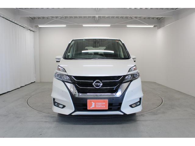 セレナ ハイウェイスター　ＶセレクションＩＩ　純正９型メモリーナビゲーション　フリップダウンモニター　アラウンドビューモニター　ドライブレコーダー　ＥＴＣ　衝突軽減ブレーキ　車線逸脱警報　オートライト　両側電動スライドドア　ＬＥＤライト（11枚目）