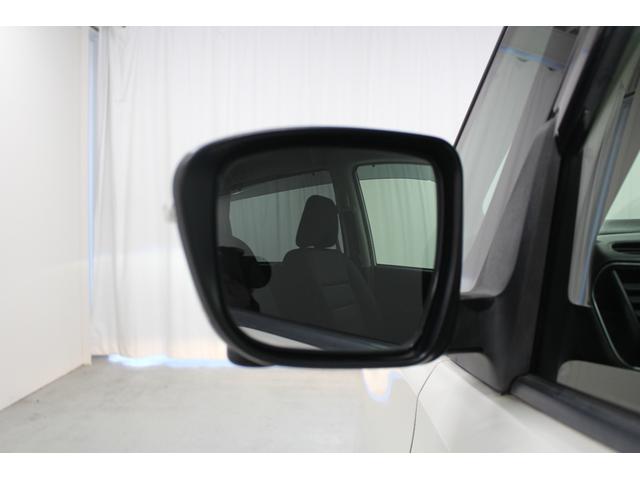 セレナ ハイウェイスター　ＶセレクションＩＩ　純正９型メモリーナビゲーション　フリップダウンモニター　アラウンドビューモニター　ドライブレコーダー　ＥＴＣ　衝突軽減ブレーキ　車線逸脱警報　オートライト　両側電動スライドドア　ＬＥＤライト（24枚目）