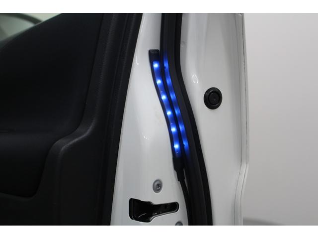 セレナ ハイウェイスター　ＶセレクションＩＩ　純正９型メモリーナビゲーション　フリップダウンモニター　アラウンドビューモニター　ドライブレコーダー　ＥＴＣ　衝突軽減ブレーキ　車線逸脱警報　オートライト　両側電動スライドドア　ＬＥＤライト（28枚目）