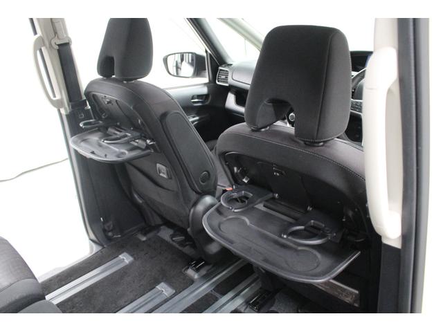 セレナ ハイウェイスター　ＶセレクションＩＩ　純正９型メモリーナビゲーション　フリップダウンモニター　アラウンドビューモニター　ドライブレコーダー　ＥＴＣ　衝突軽減ブレーキ　車線逸脱警報　オートライト　両側電動スライドドア　ＬＥＤライト（48枚目）