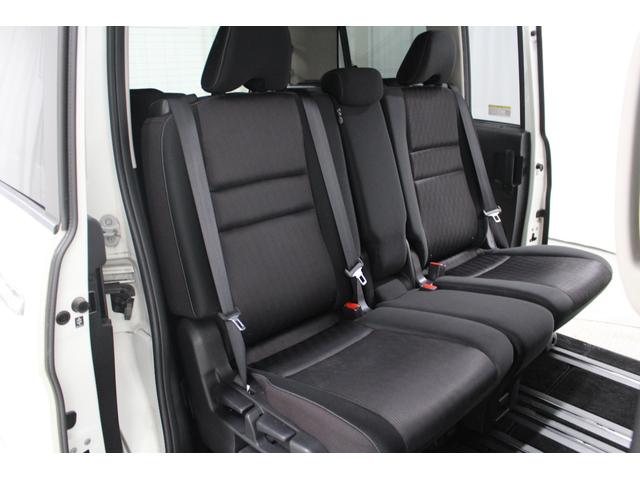 セレナ ハイウェイスター　ＶセレクションＩＩ　純正９型メモリーナビゲーション　フリップダウンモニター　アラウンドビューモニター　ドライブレコーダー　ＥＴＣ　衝突軽減ブレーキ　車線逸脱警報　オートライト　両側電動スライドドア　ＬＥＤライト（50枚目）