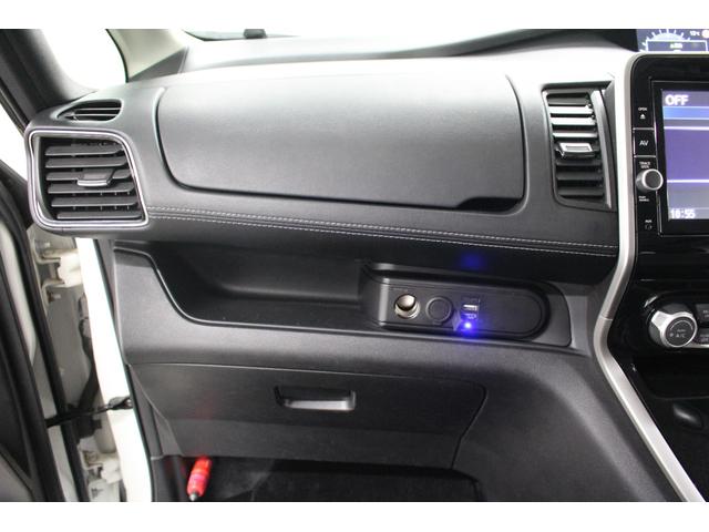 セレナ ハイウェイスター　ＶセレクションＩＩ　純正９型メモリーナビゲーション　フリップダウンモニター　アラウンドビューモニター　ドライブレコーダー　ＥＴＣ　衝突軽減ブレーキ　車線逸脱警報　オートライト　両側電動スライドドア　ＬＥＤライト（75枚目）