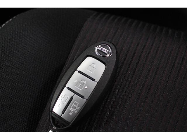 セレナ ハイウェイスター　ＶセレクションＩＩ　純正９型メモリーナビゲーション　フリップダウンモニター　アラウンドビューモニター　ドライブレコーダー　ＥＴＣ　衝突軽減ブレーキ　車線逸脱警報　オートライト　両側電動スライドドア　ＬＥＤライト（79枚目）